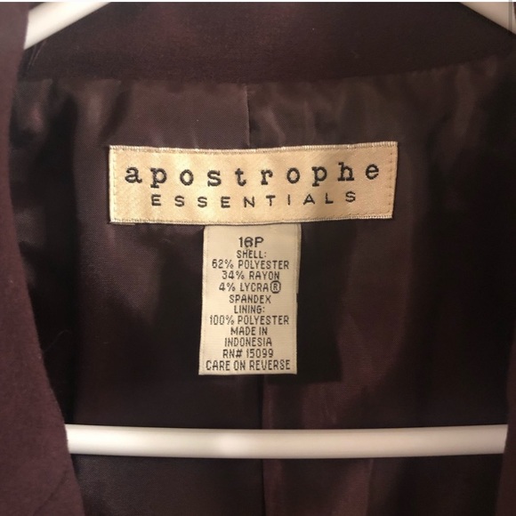 Apostrophe blazer Maroon two button closer - Picture 3 of 4